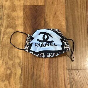 NWOT designer-inspired face mask